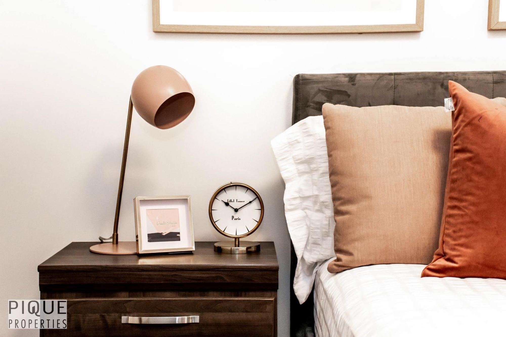 Stunning Modern Suite - King Bed - Free Parking & Netflix - Fast Wi-Fi - Long Stays Welcome 에드먼턴 객실 사진